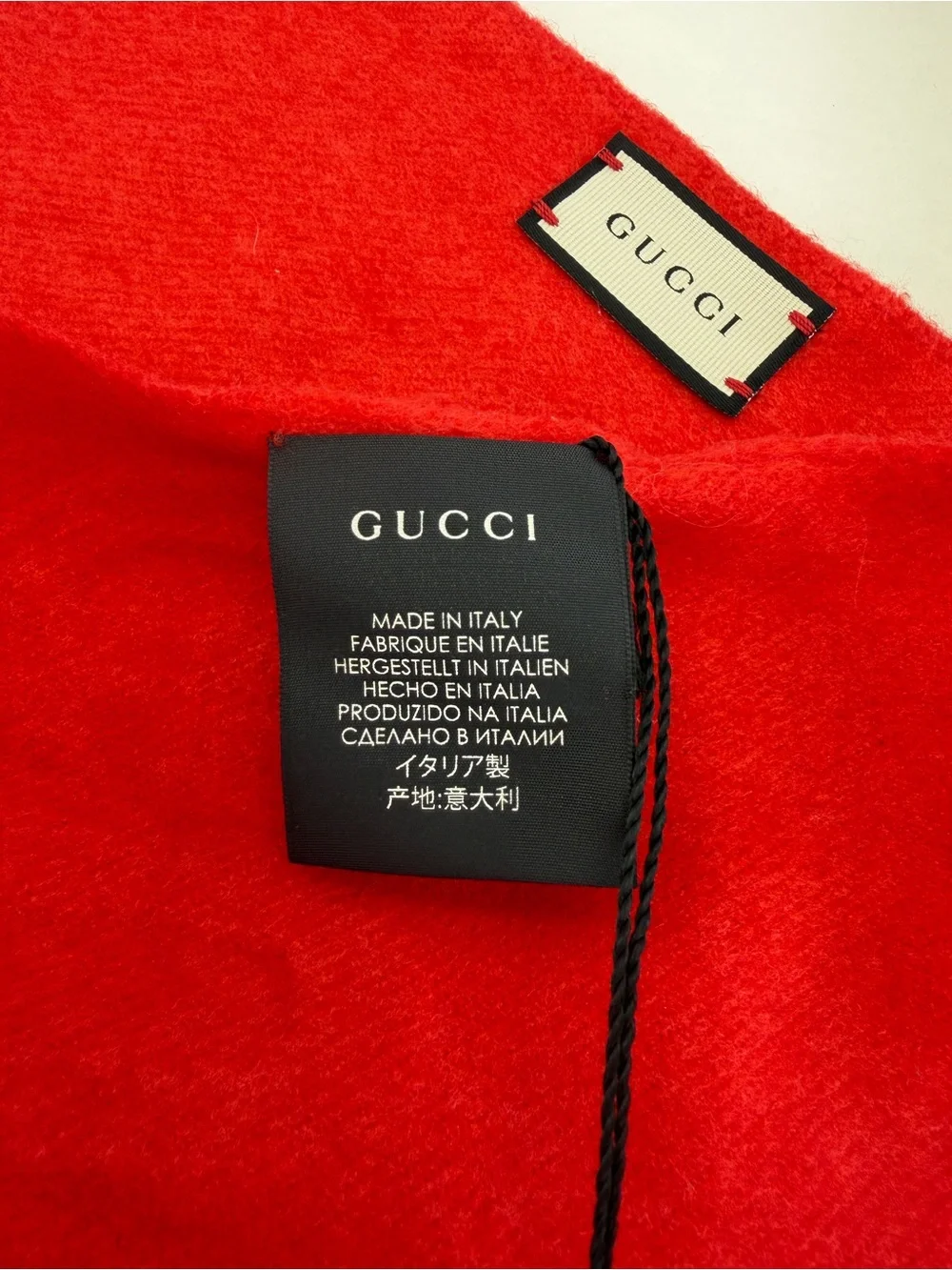 NWT Gucci Red Sequin Guccify Fringe Scarf